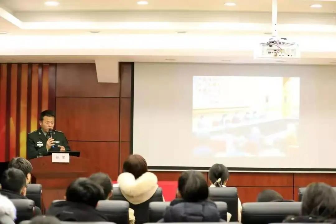 5e7743f4092a46b2ae43c80833100bae.jpg 5e7743f4092a46b2ae43c80833100bae.jpg