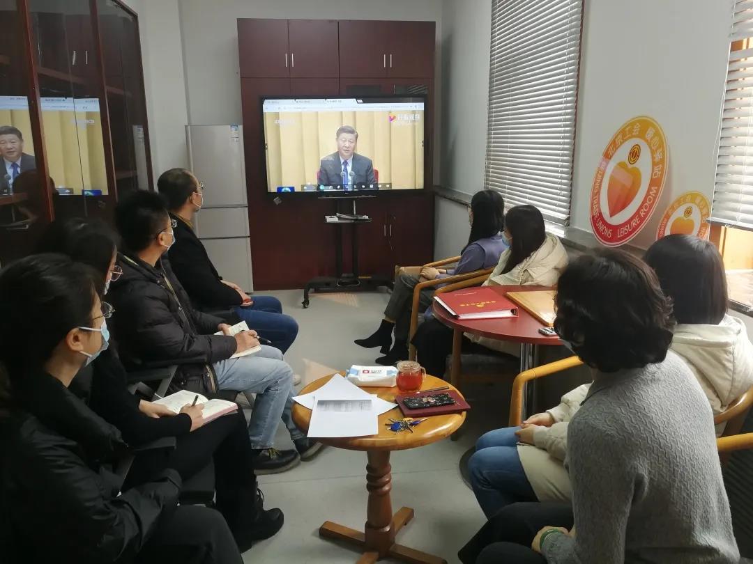 d8adfe5ee85f4bc7bccb8f6660b9559d.jpg d8adfe5ee85f4bc7bccb8f6660b9559d.jpg