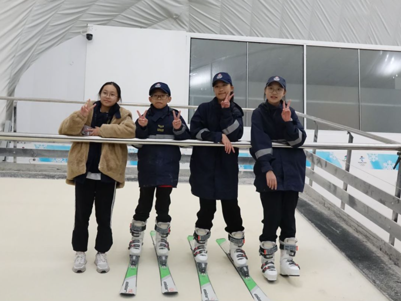 d95f218ae795415fa6b72c56b2443344.png d95f218ae795415fa6b72c56b2443344.png